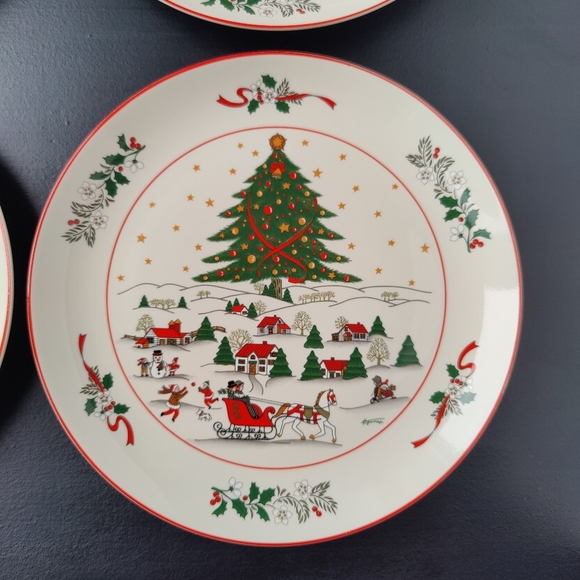 4 side plates 🍽️ | vintage | Made in Japan | The Joy Of Christmas 🎄🎁 - Picture 3 of 13